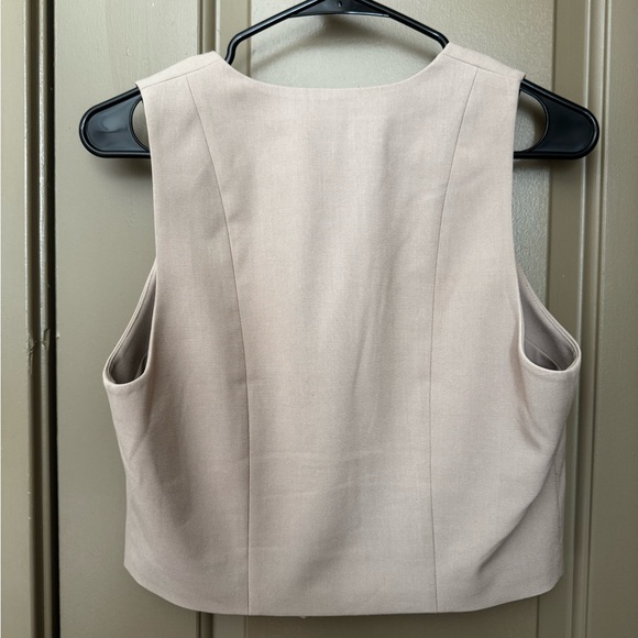 H&M Tailored Beige Sleeveless Button Vest - Picture 2 of 3
